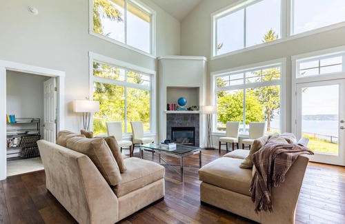 Langley House | 228 m² House ∙ 4 bedrooms ∙ 8 guests