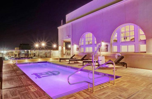Downtown El Paso Hotel | 231 m² Hotel ∙ 127 guests