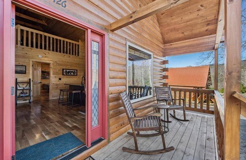 White Oak Lodge Cabin | 232 m² Cabin ∙ 2 bedrooms ∙ 8 guests