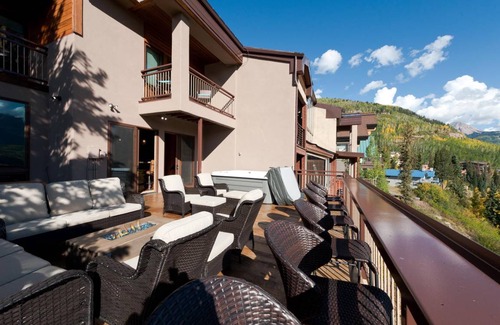 Purgatory House | 232 m² House ∙ 3 bedrooms ∙ 10 guests