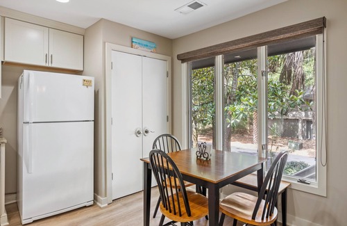 West Beach House | 24 Inlet Cove: 3BR Cottage, Community Pool Access, Credit for Bikes/Beach Gear