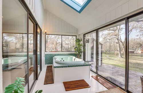 Brookshire House | 241 m² House ∙ 3 bedrooms ∙ 8 guests