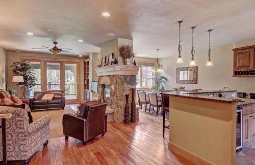 Copper Mountain Village House | 251 m² House ∙ 4 bedrooms ∙ 12 guests