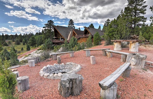 Long Valley Junction House | 278 m² House ∙ 6 bedrooms ∙ 20 guests