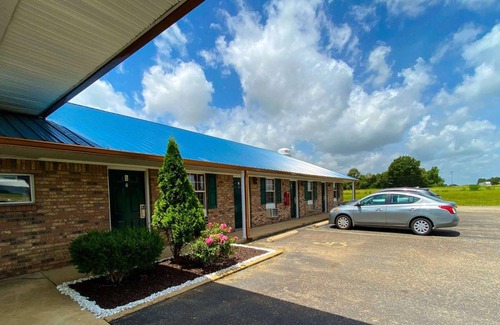 Fruitvale House | 28 m² Motel ∙ 127 guests