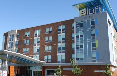 Lakefront Hotel | 29 m² Hotel ∙ 127 guests