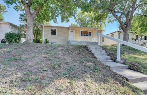 Barnum West House | 2br 1 bath Upstairs AC WD Barnum West Near Belmar
