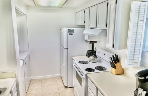 Hilton Head Island Villa | 2BR 2BA New King Mattress, Walk-In Shower, Pool, Balcony, Tennis, Pickleball