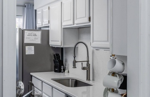 Rutledge Hill House | 3 Baths! Walk 2 Broadway! Free Parking