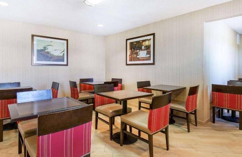 Stephens City Hotel | 30 m² Hotel ∙ 4 guests