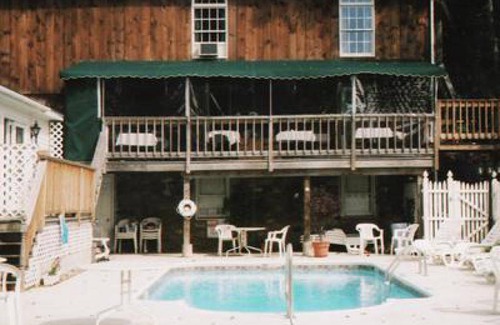 Sturbridge Bed & Breakfast | 300 m² Bed and breakfast ∙ 127 guests