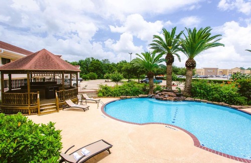 Pearland Hotel | 32 m² Hotel ∙ 127 guests