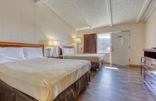 Oneida Hotel | 33 m² Motel ∙ 20 guests