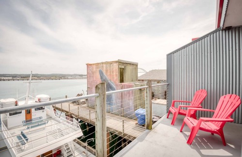 Historic Bayfront Apartment | 33 m² Studio flat ∙ 2 guests