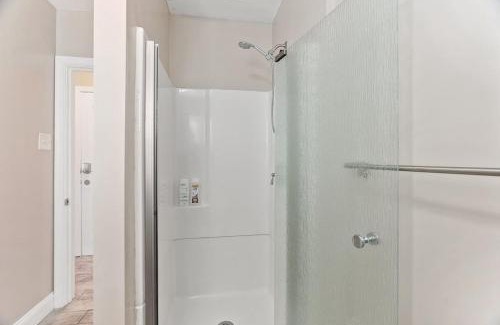 Brigantine House | 33rd Unit 3 Beach Bliss Parking Beach 2 Blocks Away