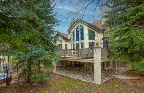 Edwards House | 351 m² House ∙ 5 bedrooms ∙ 10 guests