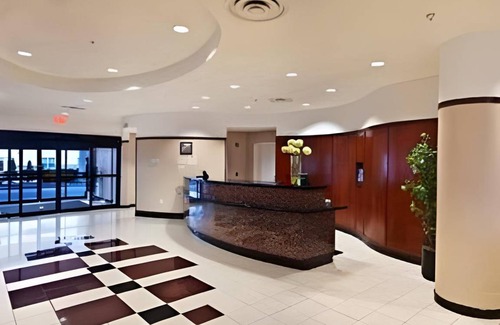 Farmingdale Hotel | 36 m² Hotel ∙ 10 guests