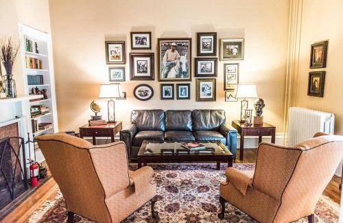 Hume Bed & Breakfast | 372 m² Bed and breakfast ∙ 5 bedrooms ∙ 14 guests