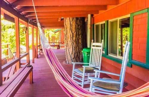 The Village Hostel | 372 m² Hostel ∙ 7 bedrooms ∙ 17 guests