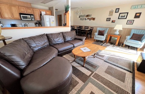 Seaside House | 3BR/2Bath Upscale Duplex Close to Beach, Town, and Convention Center