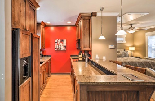 Historic Hyde Park North Apartment | 41 m² Apartment ∙ 2 guests