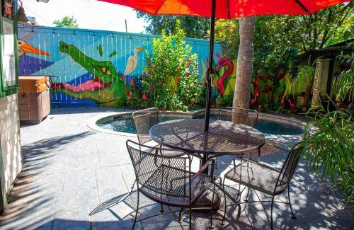 Bywater House | 46 m² Motel ∙ 4 guests