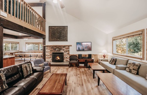 Glacier House | 474 m² House ∙ 13 bedrooms ∙ 26 guests