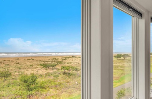 Seaside House | 488 m² House ∙ 5 bedrooms ∙ 10 guests