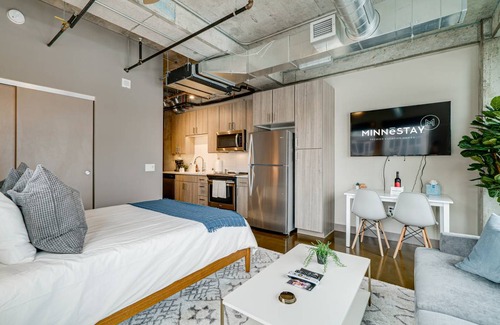 Warehouse District House | 49 m² Loft ∙ 2 guests