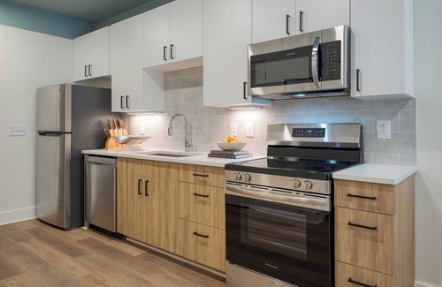 12 South Apartment | 5 1BR Suites at The Gilmore Sleeps 20 12 South