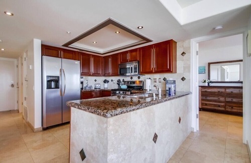Mission Beach Condo | 50' of Ocean Front * Exclusive Ground Level Patio * AC