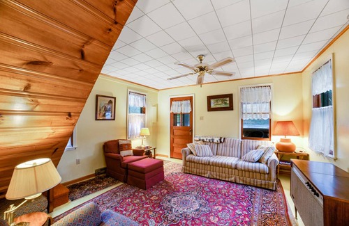Chestertown Cottage | 55 m² Cabin ∙ 2 bedrooms ∙ 4 guests