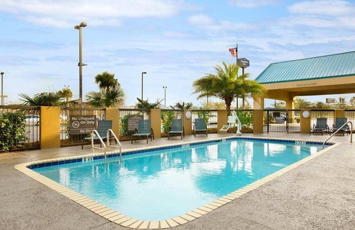 Slidell Hotel | 55 m² Hotel ∙ 127 guests