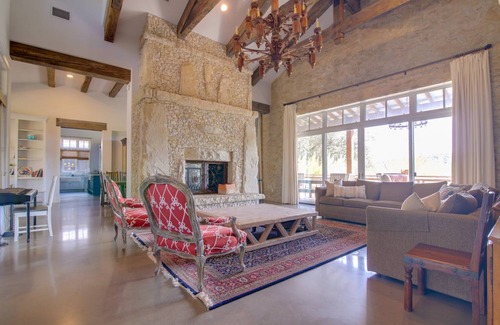 Austin House | 557 m² House ∙ 6 bedrooms ∙ 20 guests