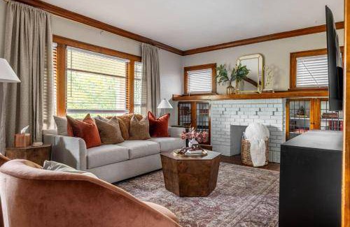 Cleveland House | 569 m² House ∙ 3 bedrooms ∙ 7 guests