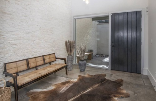 Highland Meadows House | 593 m² House ∙ 5 bedrooms ∙ 14 guests