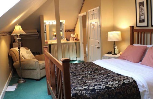 Italian Village Bed & Breakfast | 65 m² Bed and breakfast ∙ 127 guests