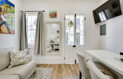French Quarter Apartment | 69 m² Apartment ∙ 2 guests