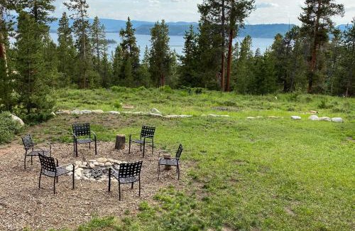Grand Lake House | 7 Mi to Rocky Mtn Natl Park Grand Lake Home!