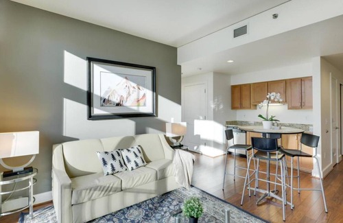 Old Town Chinatown Apartment | 70 m² Apartment ∙ 1 bedroom ∙ 4 guests