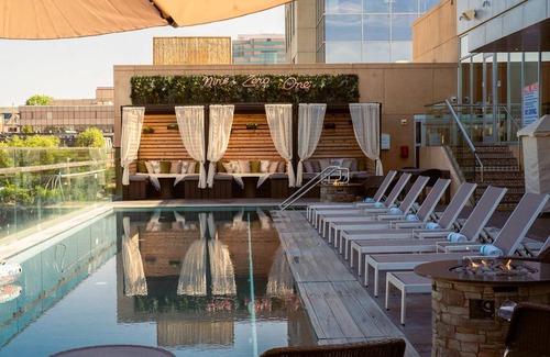 West Plaza Hotel | 70 m² Hotel ∙ 127 guests