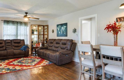 Shelbyville House | 80 m² House ∙ 2 bedrooms ∙ 4 guests