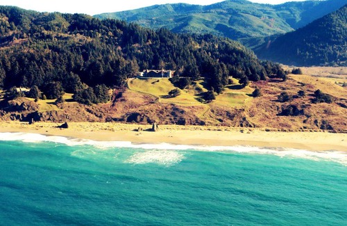 Port Orford Other | 929 m² Accommodation ∙ 4 bedrooms ∙ 12 guests