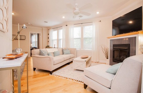 Fenway–Kenmore Apartment | 93 m² Apartment ∙ 2 bedrooms ∙ 4 guests