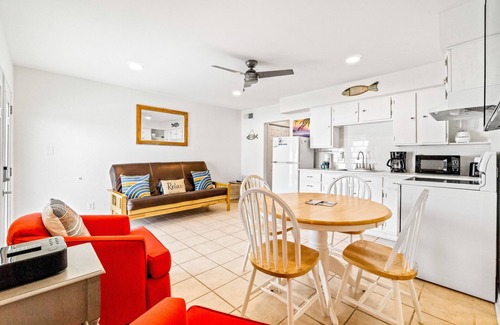 Gulf Shores Condo | Amazing Condo w/Free WiFi, Central AC, Shared Pool, Deck, Water Views