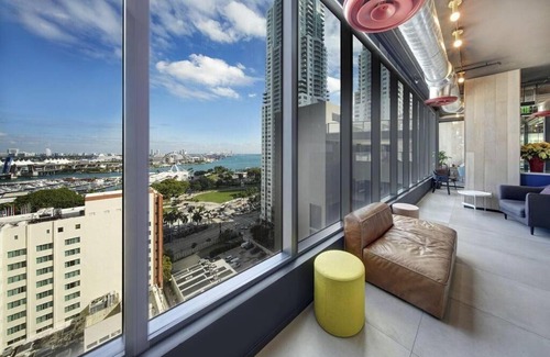 Downtown Miami Apartment | Amazing high floor unit Central location