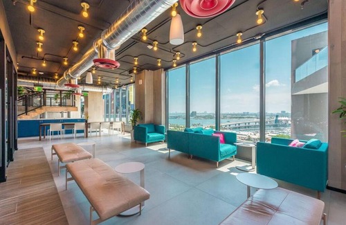 Downtown Miami Apartment | Amazing high floor unit Central location