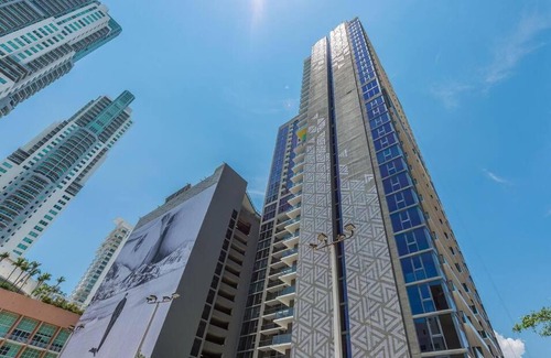 Downtown Miami Apartment | Amazing high floor unit Central location