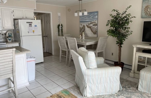 North Ocean City Condo | AMAZING LOCATION! JUST STEPS FROM THE BEACH! MINI WEEKS AVAILABLE!