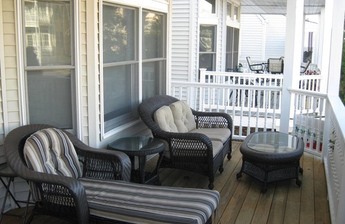 Gold Coast Condo | Asbury Ave - Close To Beach, Clean 3BR, 2BA, First Floor, Carport, Storage